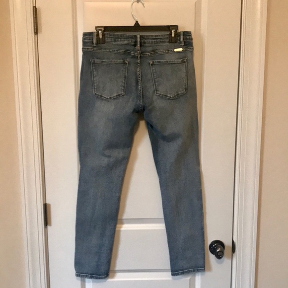KanCan Distressed Button Fly Jeans - Picture 4 of 8